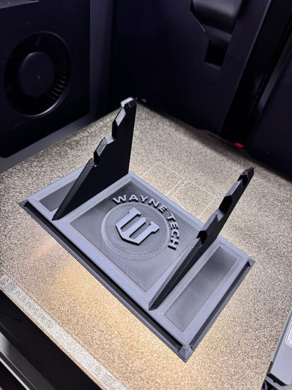 Batarang Set with WayneTech Stand