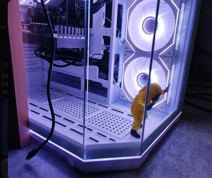 Backrooms "Trapped" Hazmat PC Case Figurine (102mm) | Tempered Glass Diorama Mod